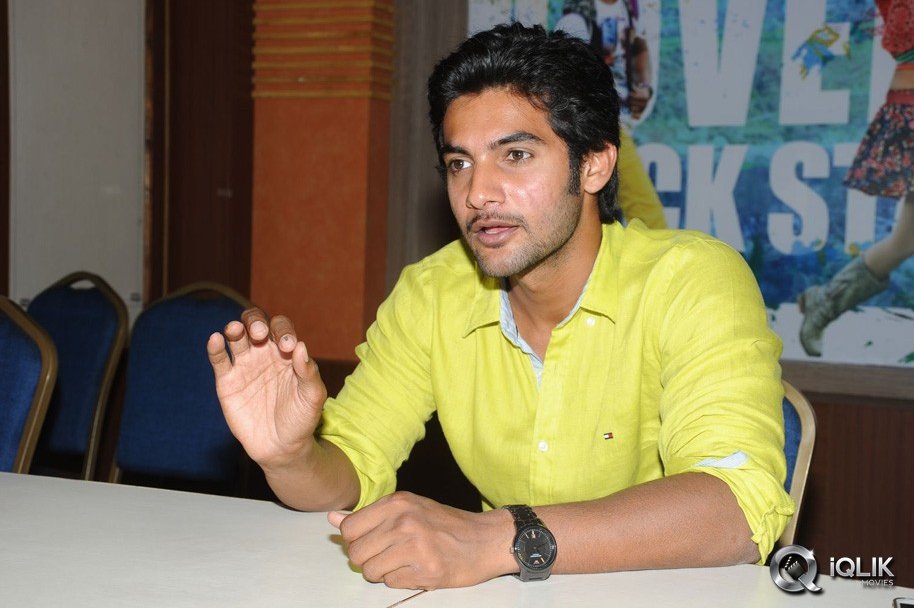 Aadi-Pyaar-Mein-Padipoyane-Press-Meet-Photos